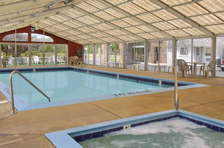 Days Inn by Wyndham Mackinaw City - Lakeview — photo 3