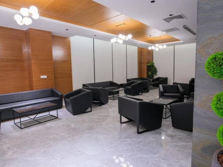 Ekor Elegance Hotel