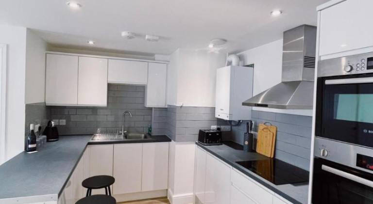 Holiday apartment with 2 rooms for 6 persons — photo 4