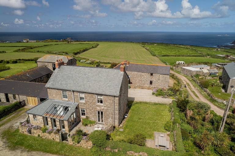 Farmhouse  Sennen