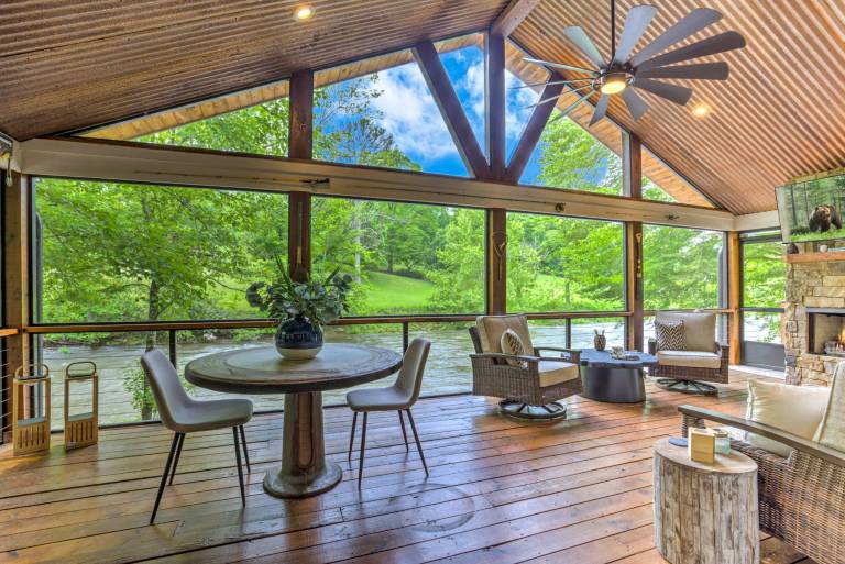 House  Blue Ridge