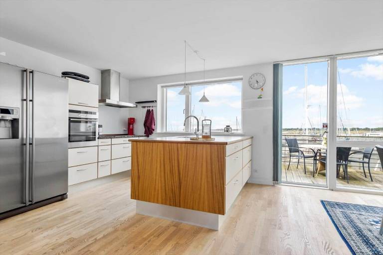 Fully equipped charming vacation home with BBQ & patio | Sea view | Dogs allowed — photo 4