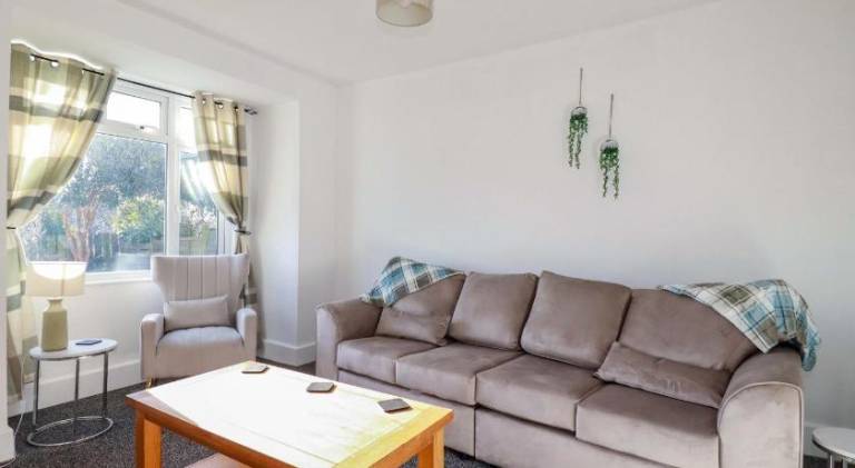 House with 3 rooms for 5 persons — photo 2