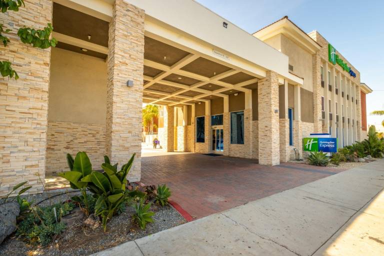 Holiday Inn Express Anaheim West By IHG — photo 4