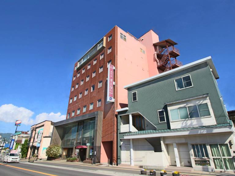 Hotel Okuni Royal Inn Group