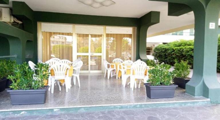 Hotel Meeting — photo 4