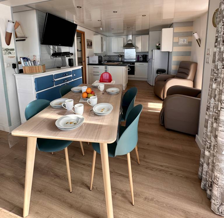 Apartment with patio | Beach view — photo 4