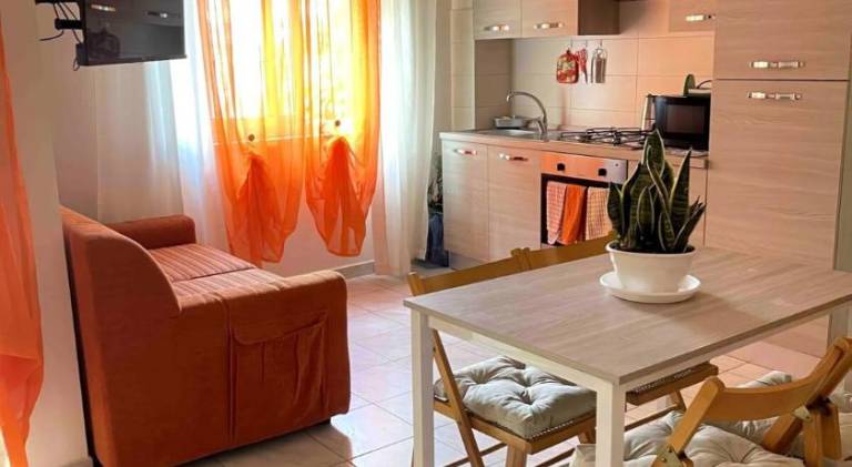 Apartment with 1 room for 4 persons — photo 2