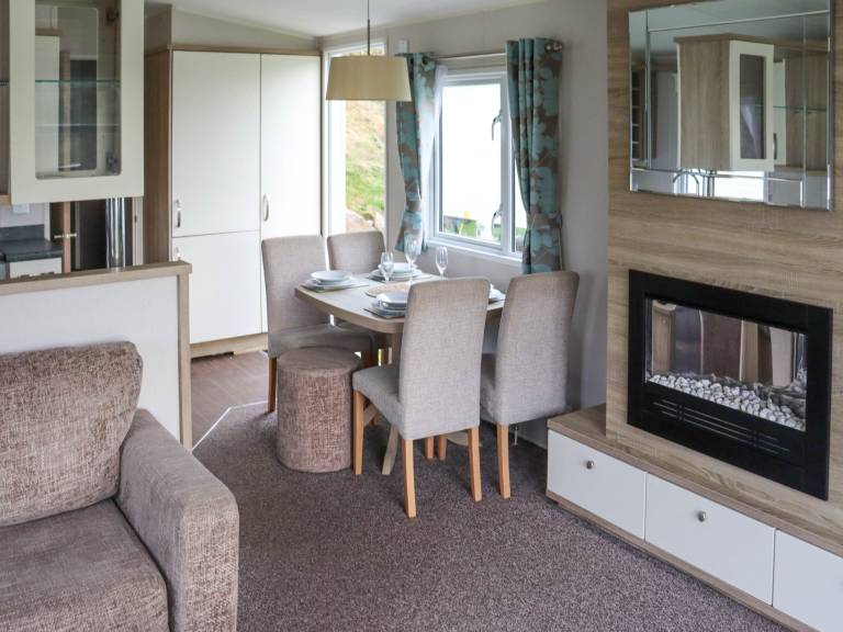 Cottage with 2 rooms for 4 persons — photo 3