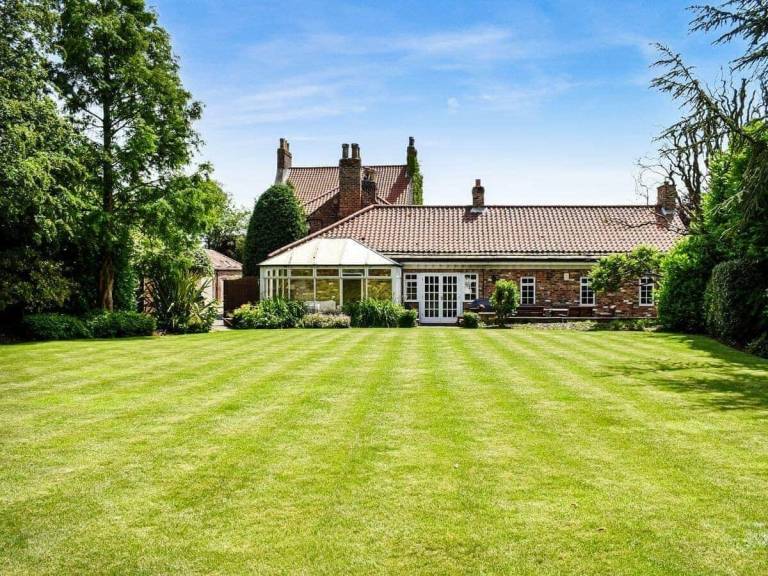 Cottage  Tadcaster
