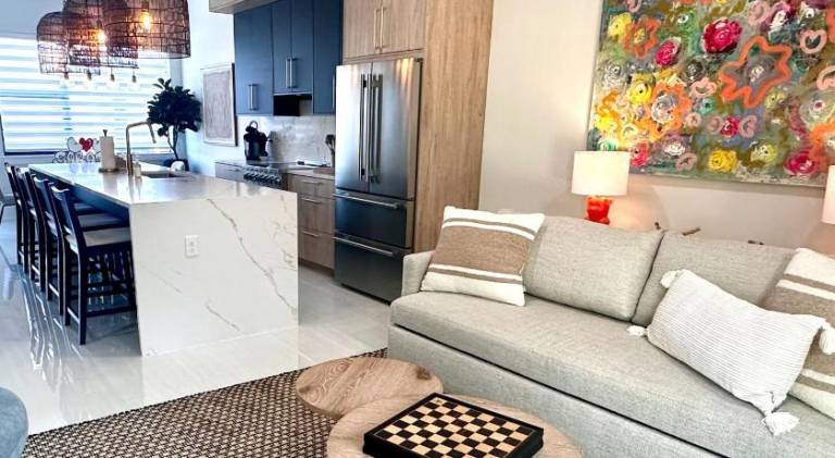 Vacation home with jacuzzi | Pets are welcome in Sarasota, FL