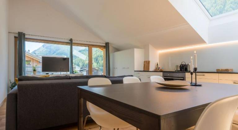 Apartment with patio | Ski nearby | Dogs allowed — photo 2