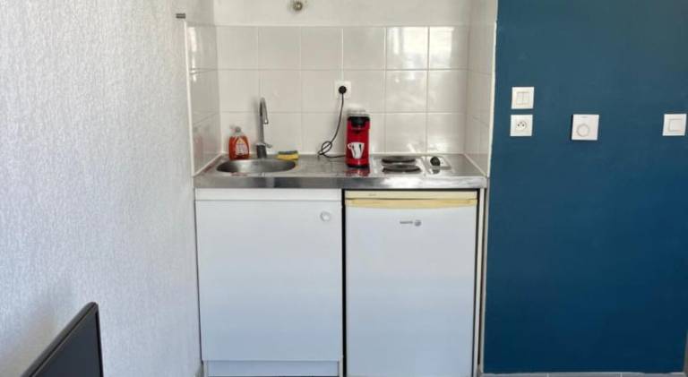 Rental apartment | Close to Porte d'Aix — photo 2