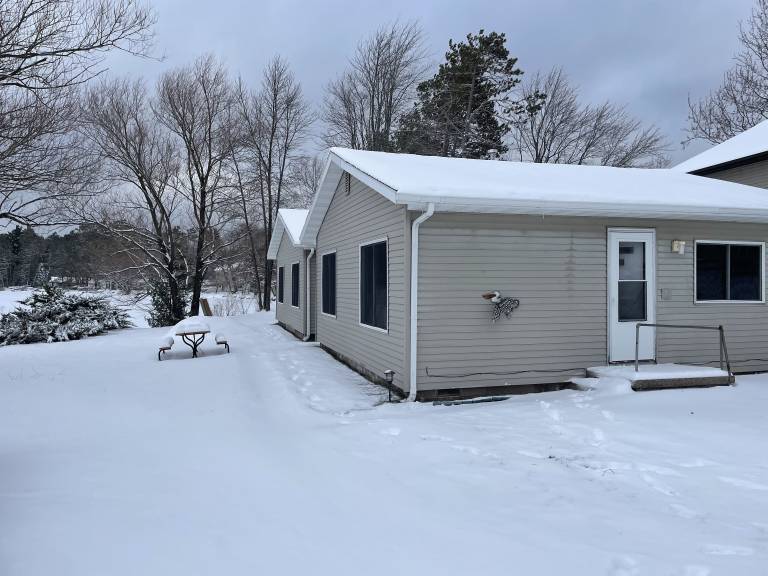 Cabin Pelican Lake