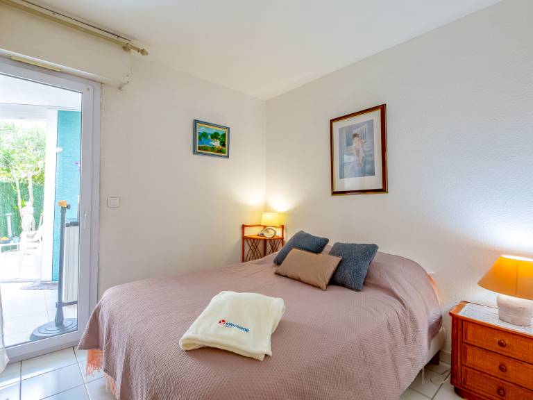Holiday apartment with 1 room for 3 persons — photo 3