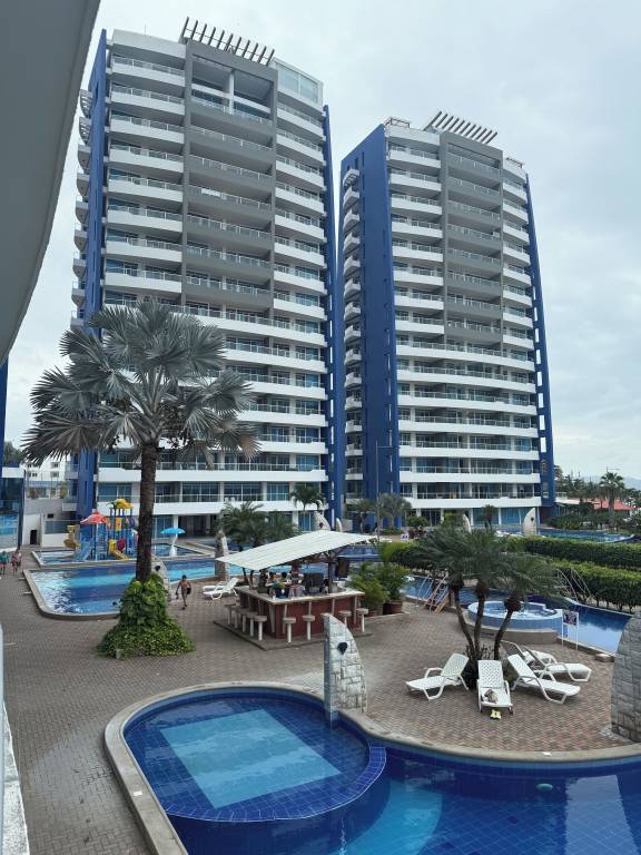 Condo  Tonsupa