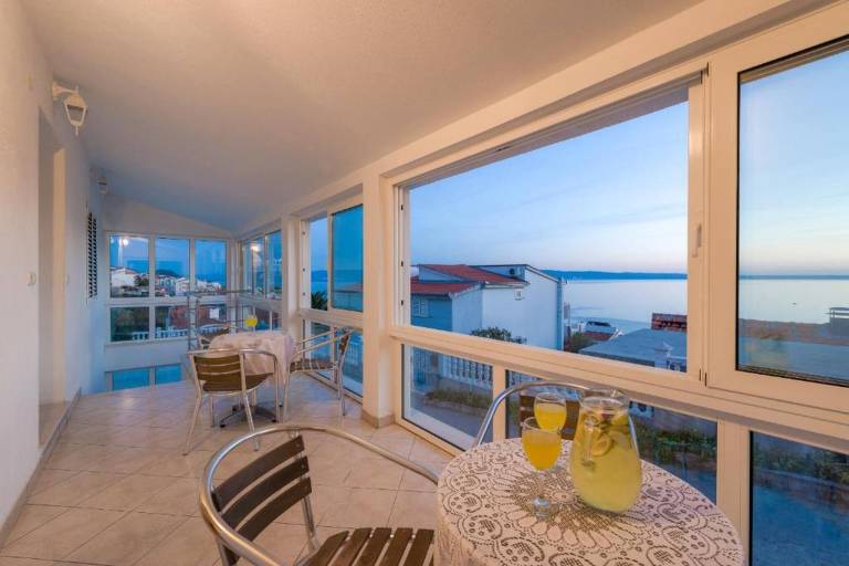 Ferienwohnung  Podstrana