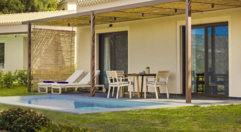 Villa with yard, barbeque & private pool | Good for workation — photo 3