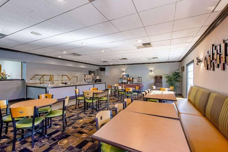 Clarion Inn Columbia Airport — photo 4