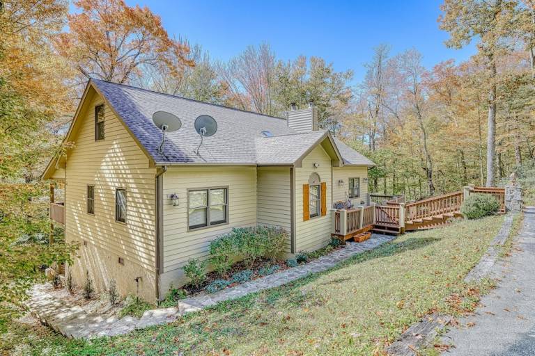 Cabin  Linville