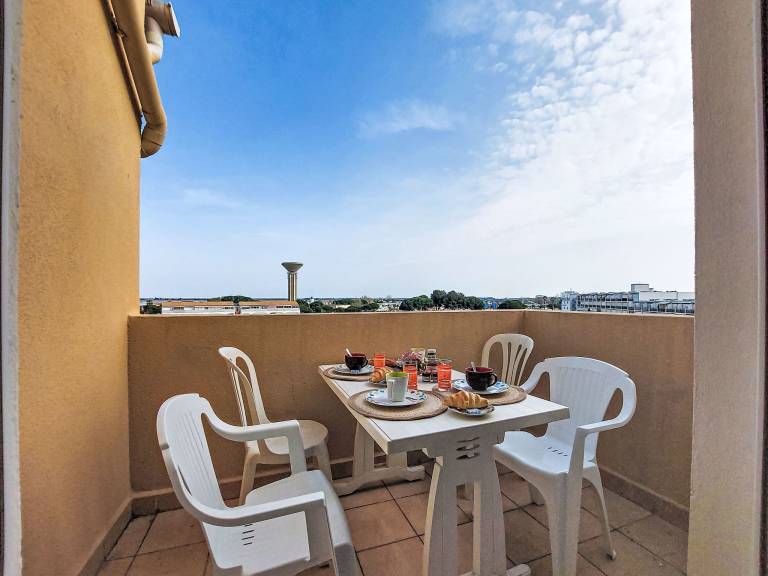 Rental apartment with patio | Suitable for remote work — photo 2