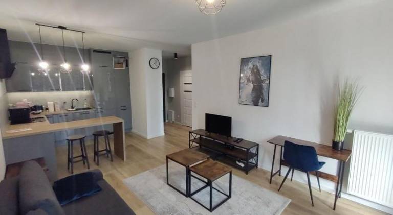 Rental apartment with patio — photo 2