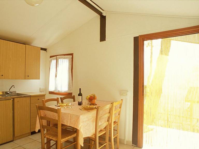 Bungalow with pool & terrace | Pets are welcome — photo 4