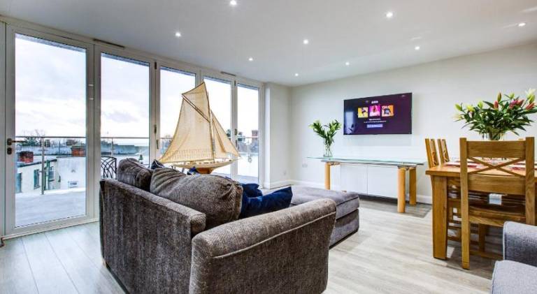 Leigh Penthouse Apartment in Leigh-on-Sea