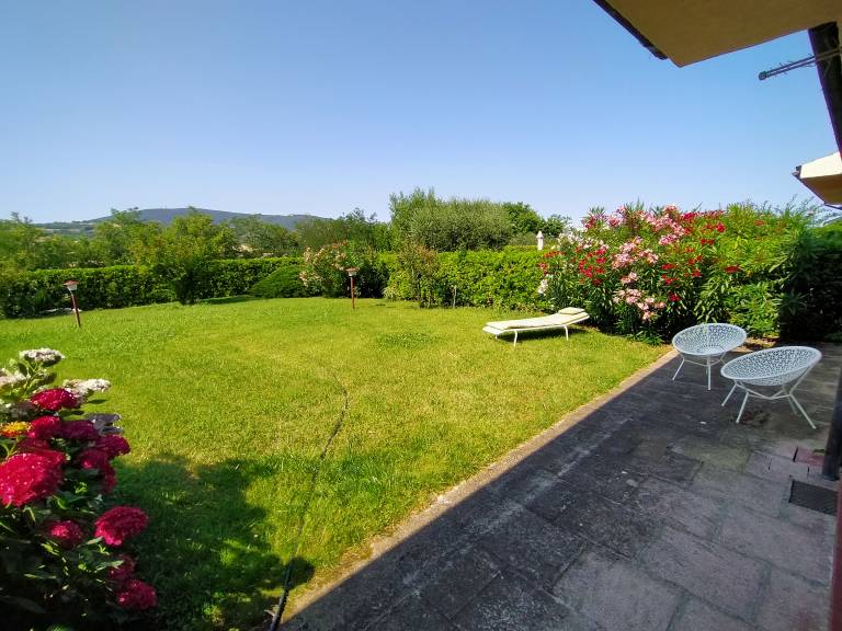 Apartment with garden & grill — photo 3