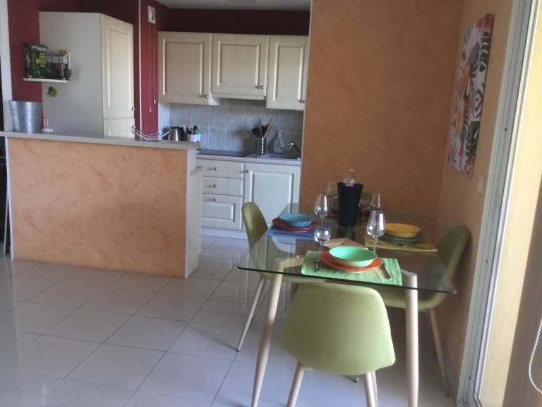 Holiday apartment with terrace — photo 4