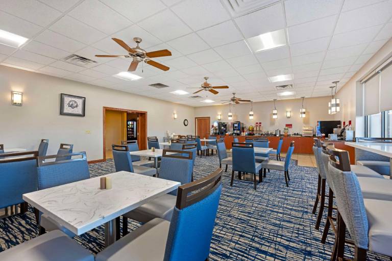 Best Western Plus Mid Nebraska Inn & Suites — photo 3