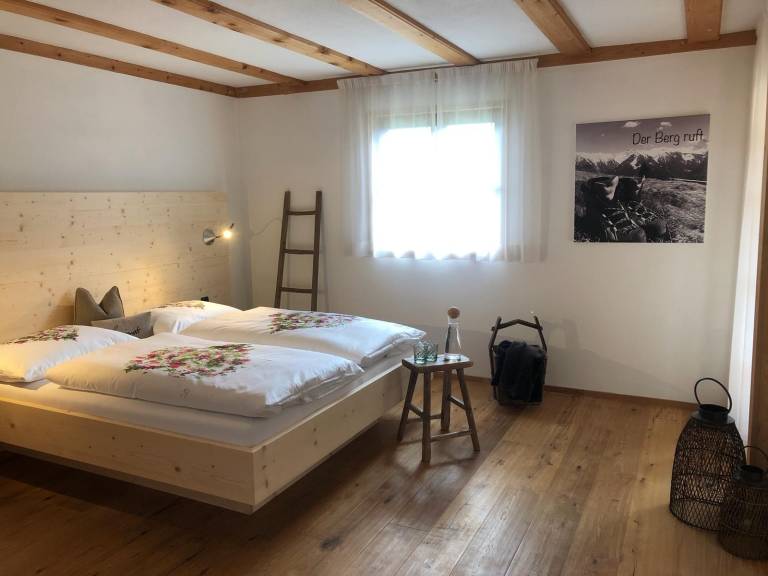 Family-friendly charming rental apartment with fast internet, barbecue & hot tub | Mountain view | Good for workation | Dogs allowed — photo 4
