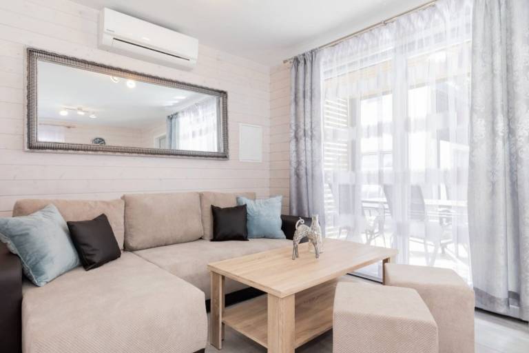 Children-friendly vacation home with patio, grill & yard | Close to the beach | Pets are welcome — photo 3