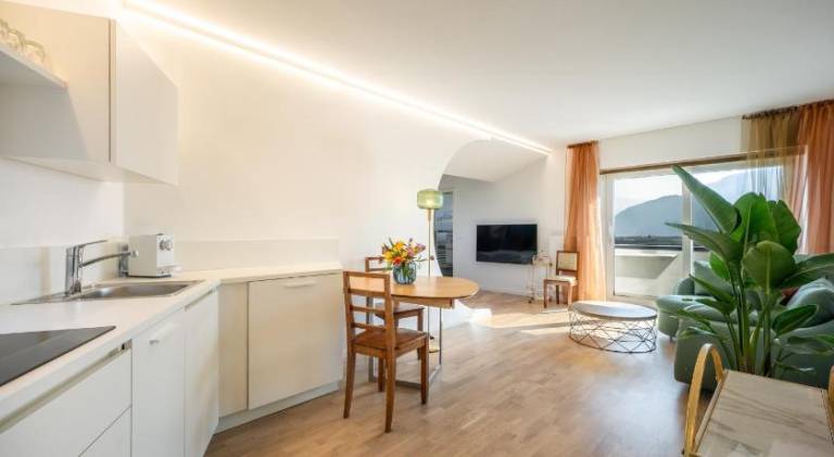 Wonderful apartment with patio & yard | Suitable for remote work | Dogs allowed — photo 2