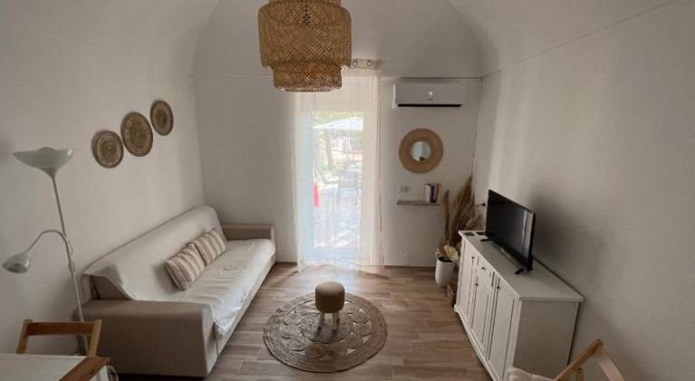 Vacation home with 1 room for 4 persons in Fasano