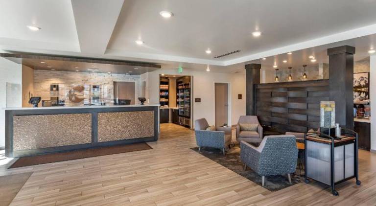 Comfort Inn & Suites Salt Lake City Airport — photo 2