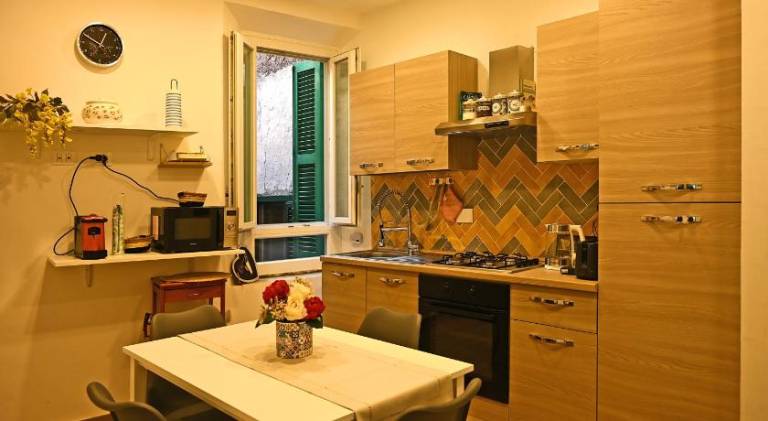 Apartment with 2 rooms for 4 persons — photo 4