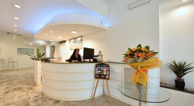 Hotel Diano Marina Mhotelsgroup — photo 3