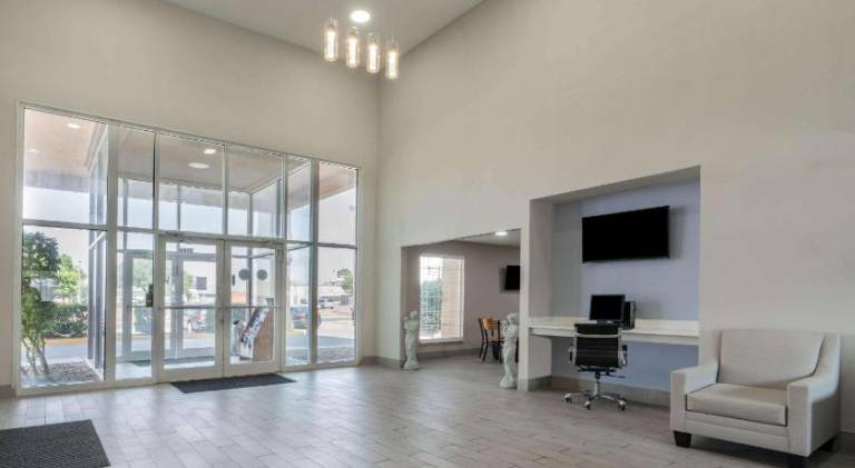 Super 8 By Wyndham Amarillo West — photo 2