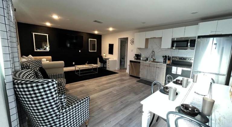 Rental apartment with 1 room for 7 persons in Dallas, TX