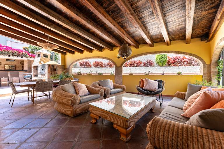 Rustic Spanish Villa with Private Saltwater Pool, Terrace, A/C & Wi-Fi — photo 3