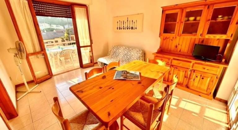Apartment with 2 rooms for 6 persons — photo 3