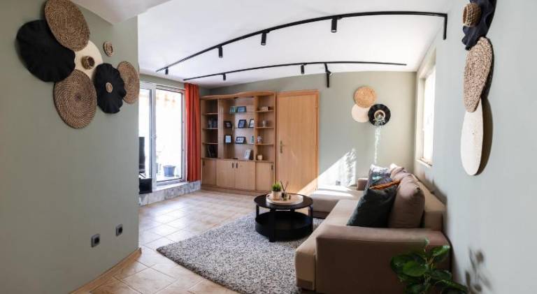 Apartment with hot tub in Varna