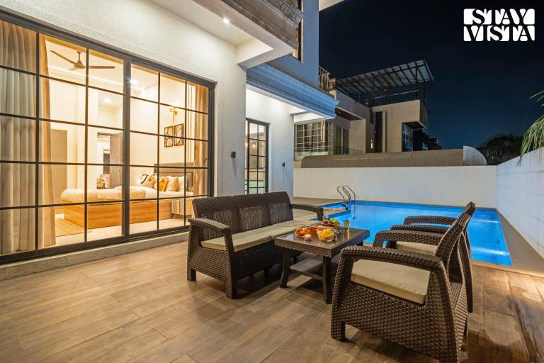 Spacious villa with yard, private pool & barbecue | Dogs allowed — photo 3