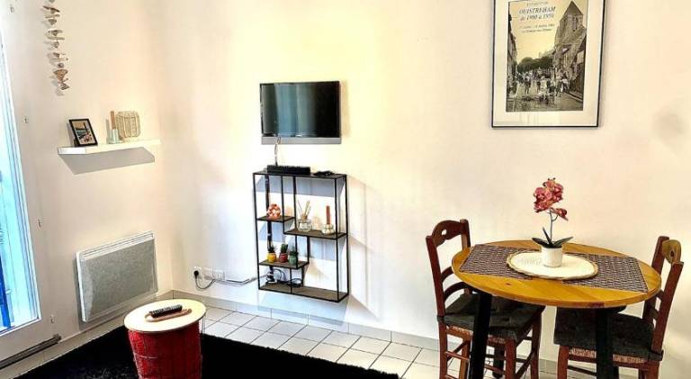 Apartment with 1 room for 2 persons in Ouistreham