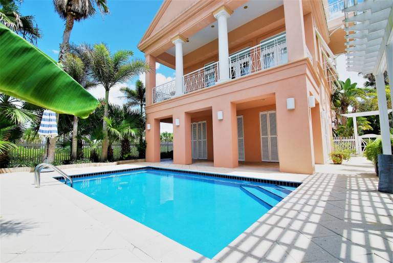 House with private pool in South Padre Island, TX