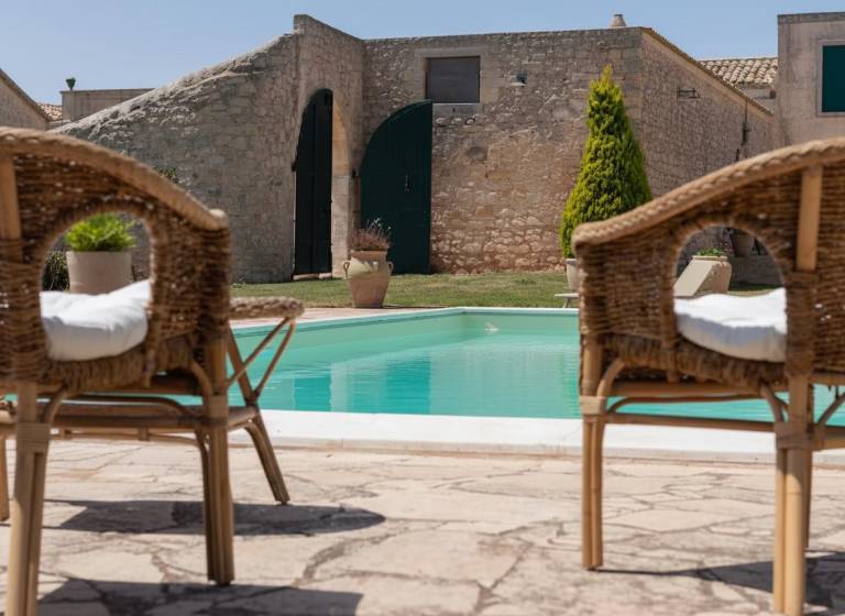 Villa with private pool, garden & BBQ | Panoramic view — photo 3