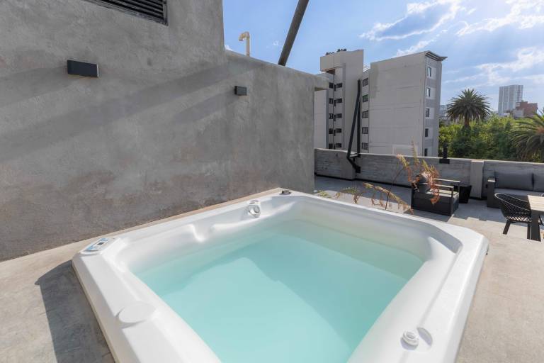 Apartment with fast internet & patio — photo 4
