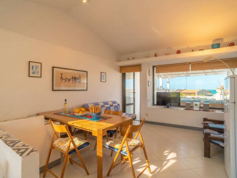 House with yard & patio | Sea view — photo 3