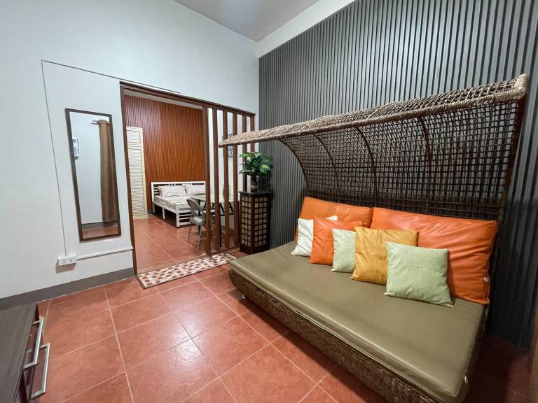 Ferienwohnung The Urban Link Legazpi